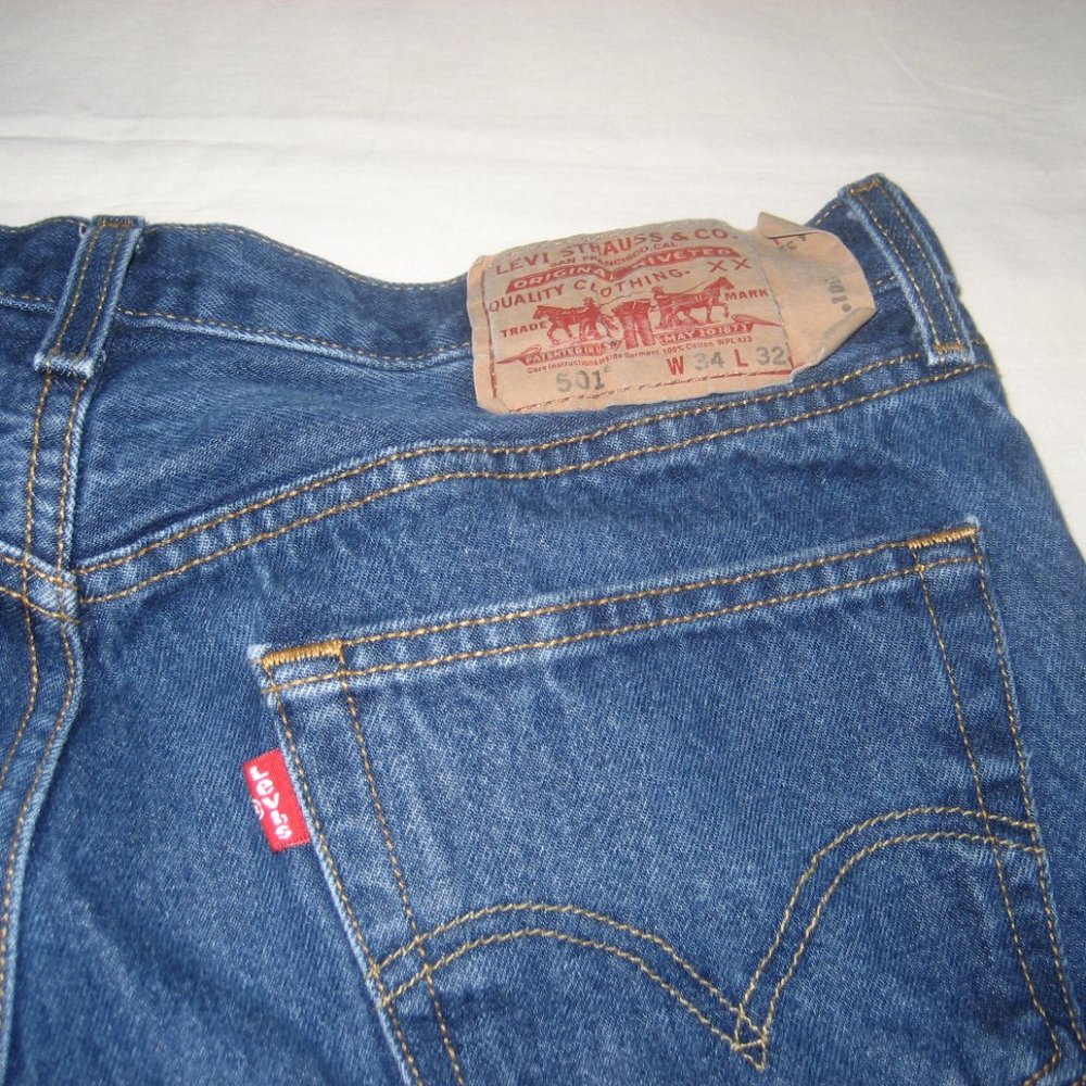 LEVIS 501 STRAIGHT FIT  JEANS 34X32 LIKE NEW - Picture 6 of 6